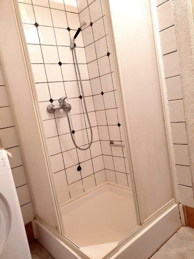 Draga Koncar Guest House Vrelo Korenicko Bagian luar foto